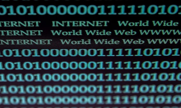Interrupção geral de serviços de internet afeta usuários brasileiros