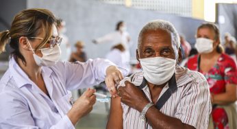 Mais de 20% dos idosos não tomaram segunda dose da vacina contra a covid-19 na Bahia
