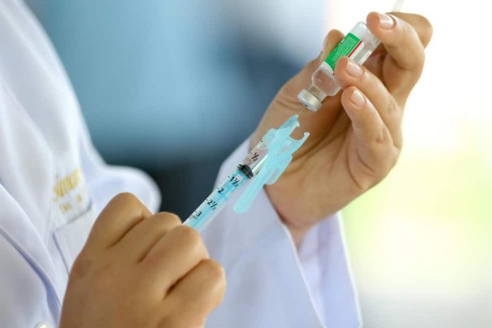 Guanambi vacinará pessoas de 34 anos contra a Covid-19 nesta quinta e sexta