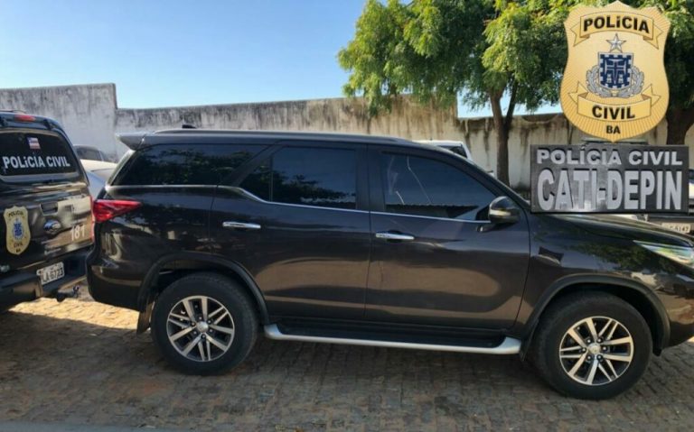 Veículo foi apreendido com marcas de adulteração em Guanambi