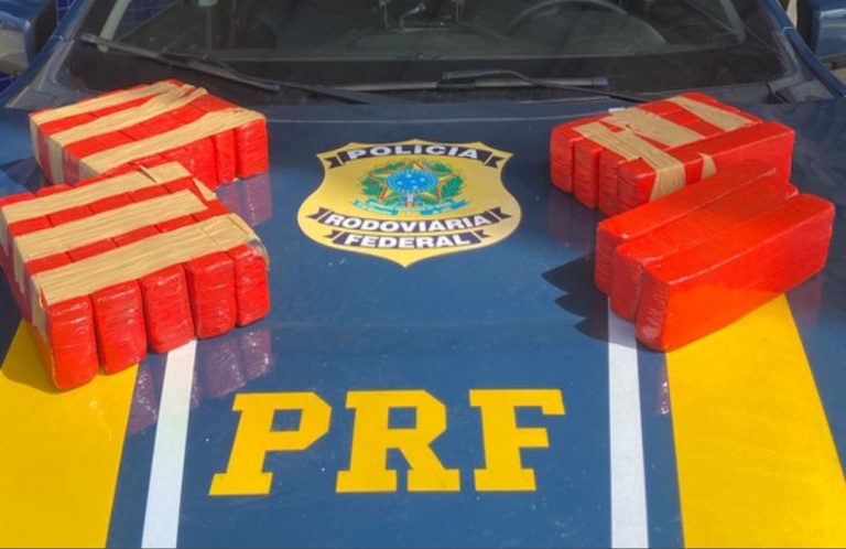 Passageiro de ônibus foi preso em Vitória da Conquista transportando onze quilos de maconha