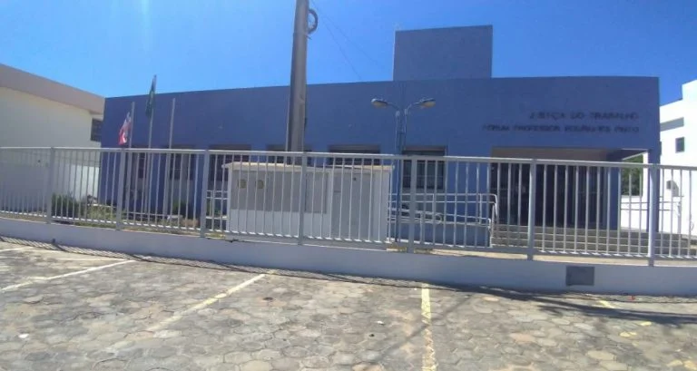 Vara do Trabalho de Bom Jesus da Lapa vai retomar atendimentos presenciais no dia 31