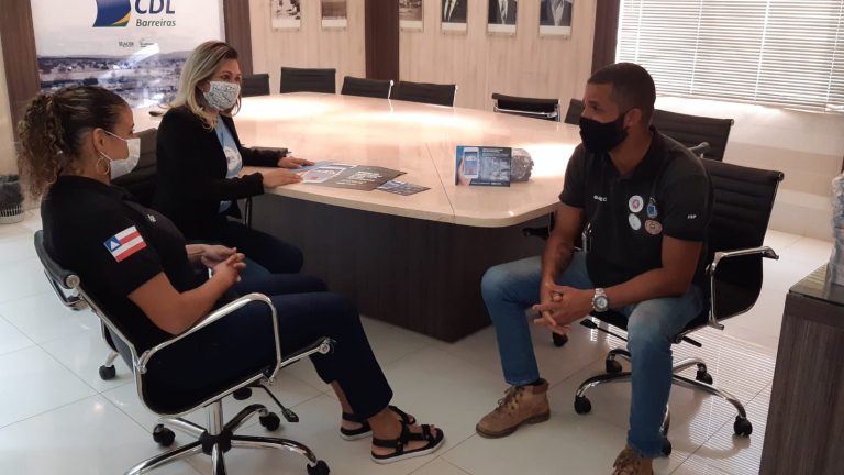 CDL Barreiras e SSP firmam parceria para divulgação do Alerta Celular