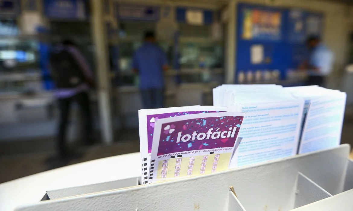 Apostadores de Iuiu e Vitória da Conquista ganham quase R$ 3 milhões cada na lotofácil