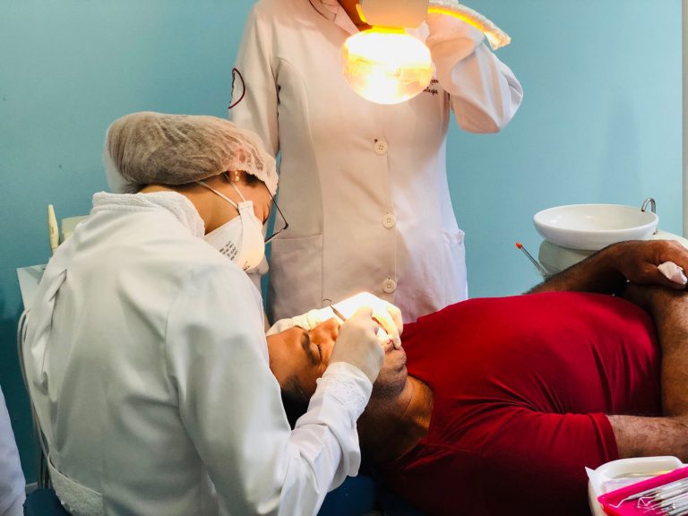Vitória da Conquista retoma os atendimentos odontológicos nas UBSs