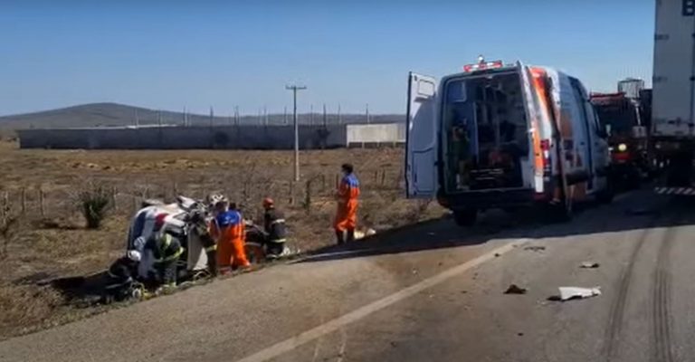 Acidente deixou duas pessoas    morta e outras duas feridas na BR-116 em Vitória da Conquista