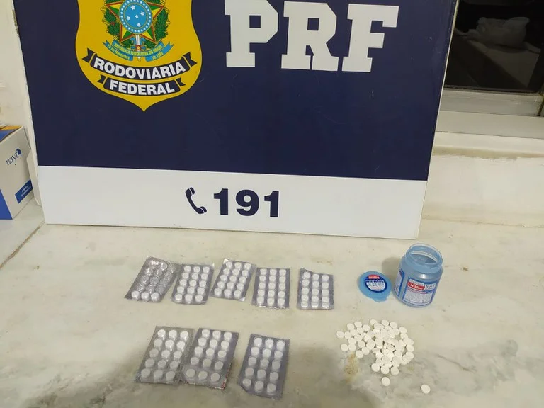 Caminhoneiro foi preso com quase 200 comprimidos de anfetaminas em Ibotirama