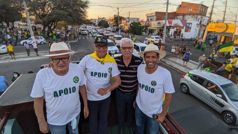 Convocado por empresários, ato em favor de Bolsonaro em Guanambi  foi o maior desde a eleição de 2018