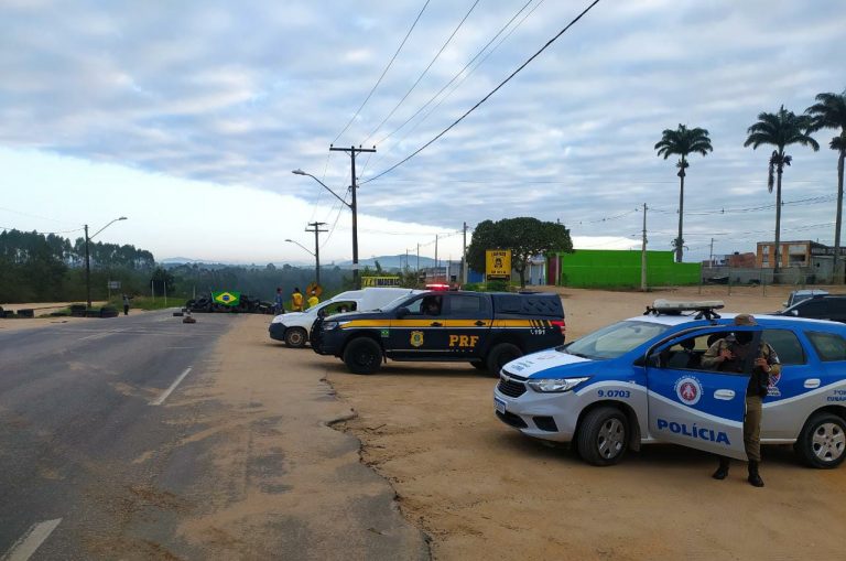 Todas as rodovias baianas bloqueadas por caminhoneiros foram liberadas