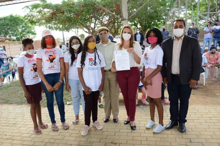 Vitória da Conquista sanciona lei prevê distribuição de absorventes nas escolas municipais