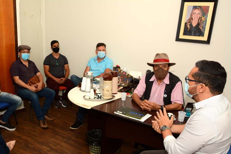 Neojiba e secretarias estudam implantação de música no Cras de Vitória da Conquista