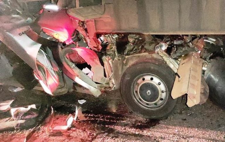 Cinco pessoas morreram e duas ficaram feridas em acidente na BR-324, na Bahia