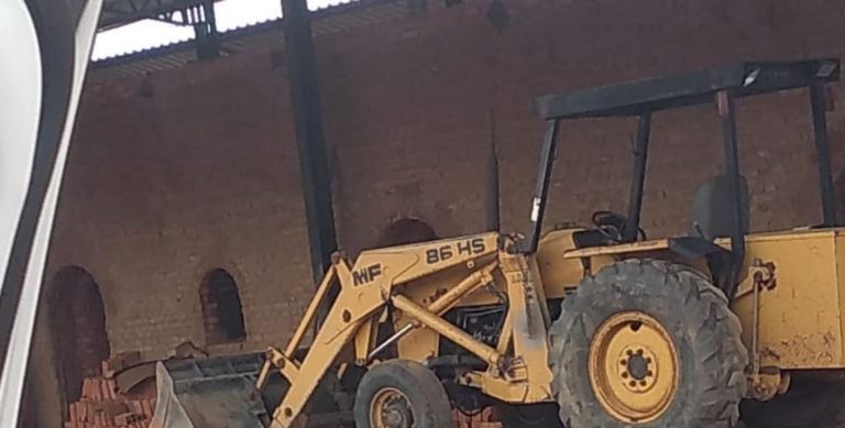 Trabalhador foi encontrado morto debaixo de pá carregadeira em Caetité