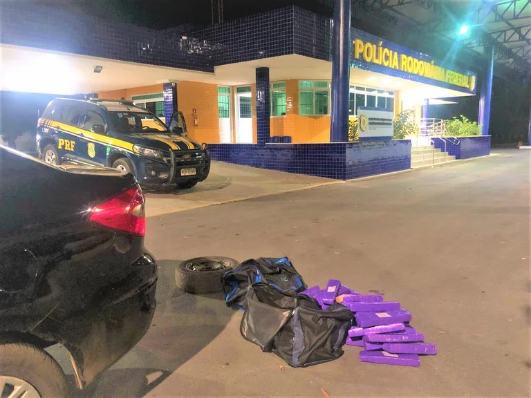 Motorista por aplicativo foi preso com 51kg de drogas em Vitória da Conquista