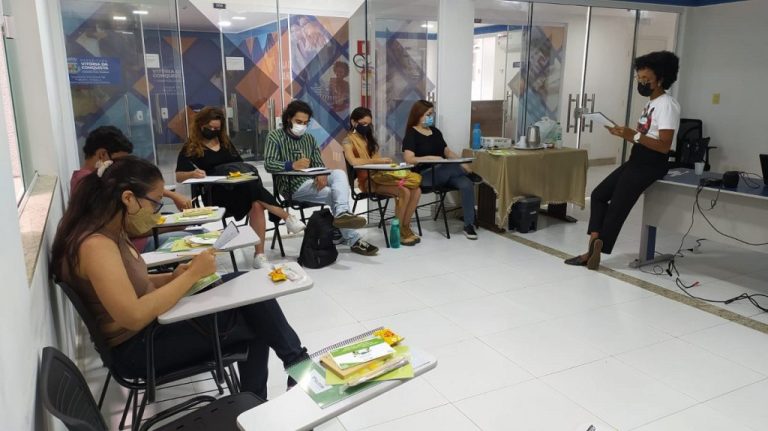 Vitória da Conquista realizou workshop de educação financeira para jovens