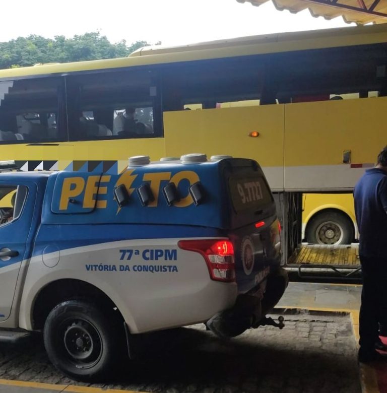 Mulher passou mal e morreu dentro de ônibus em Vitória da Conquista