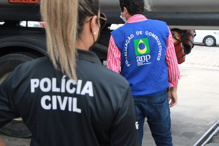 Ibametro interditou sete bombas de combustíveis por irregularidades em Salvador e Feira de Santana