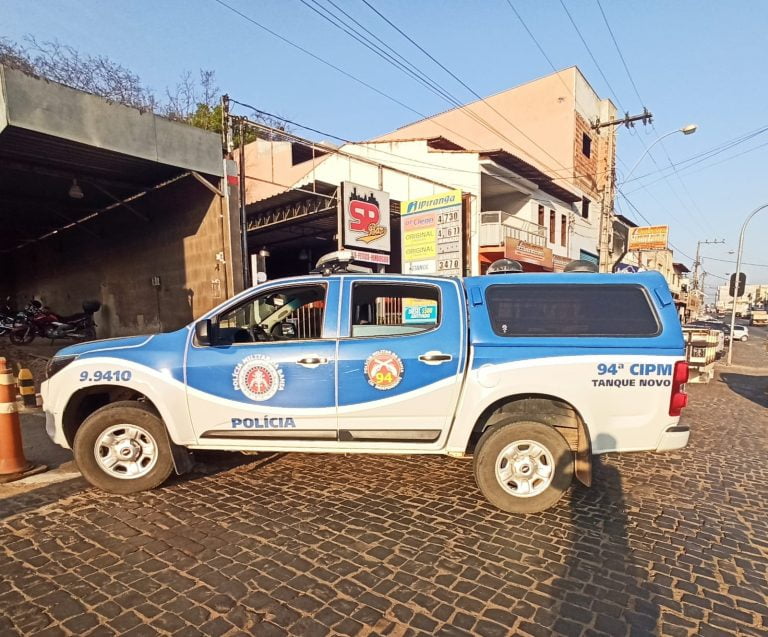Dupla suspeita de traficar drogas foi presa em Tanque Novo