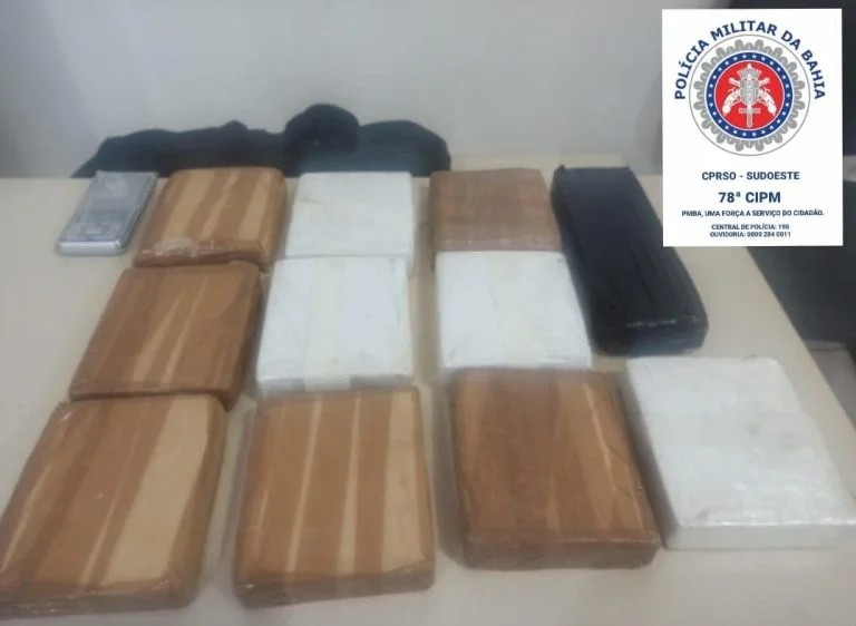 Homem foi preso com onze tabletes de cocaína e maconha em Vitória da Conquista