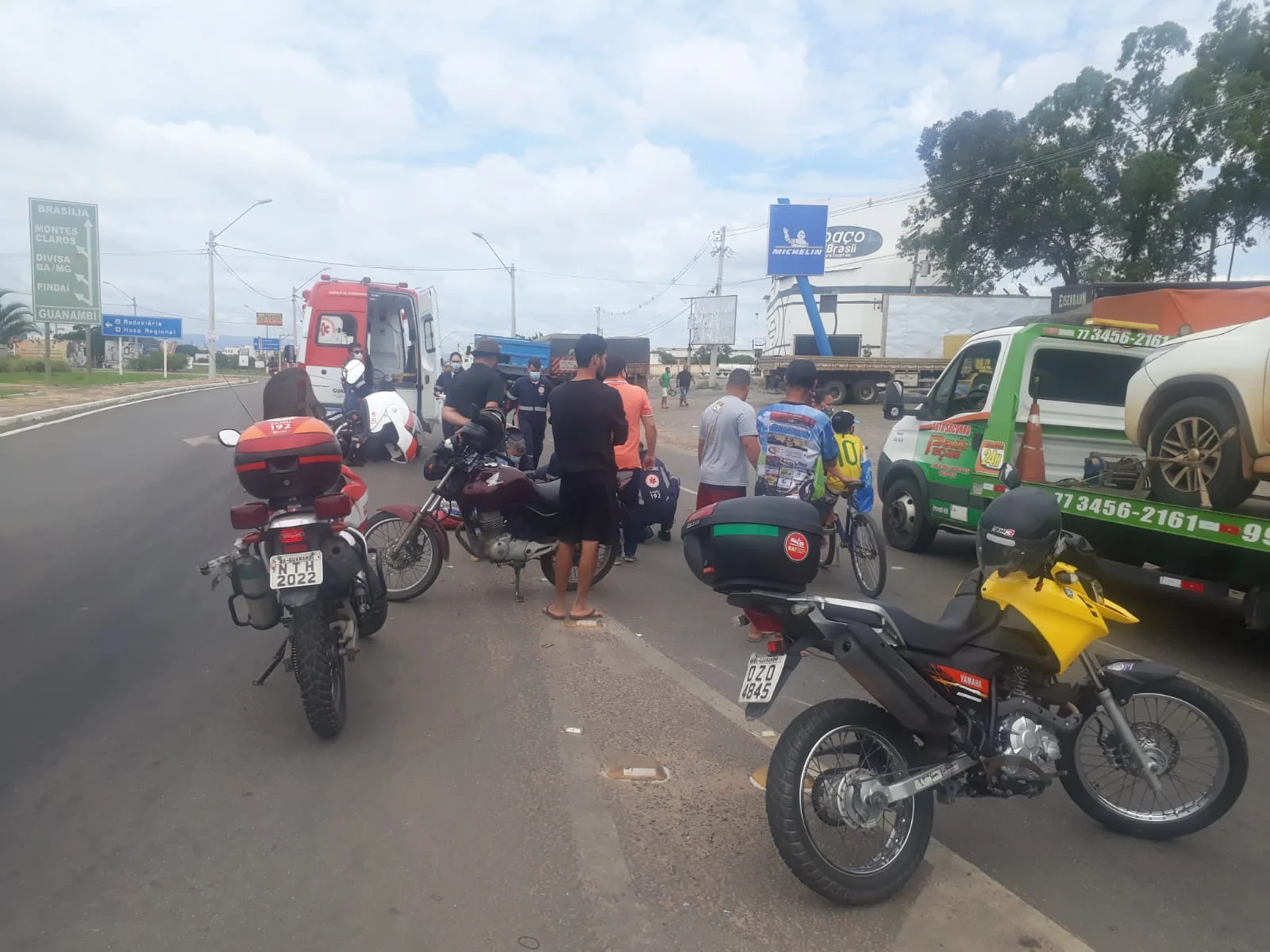 Motociclista ficou ferido em acidente no Anel Rodoviário de Guanambi