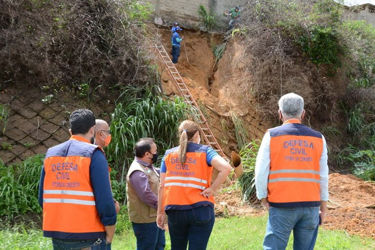 Vitória da Conquista decretou situação de emergência após fortes chuvas
