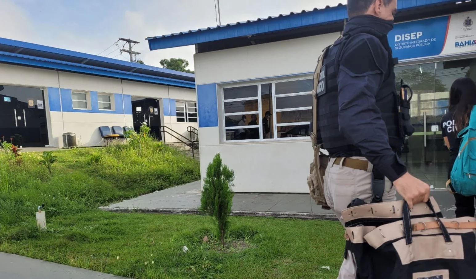 Rede de supermercados suspeita de sonegar R$ 11 milhões em impostos em Alagoinhas e Feira de Santana é alvo de operação