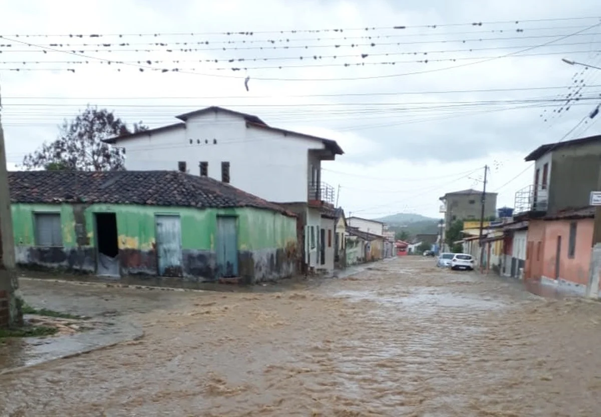 Itambé decretou situação de emergência após fortes chuvas