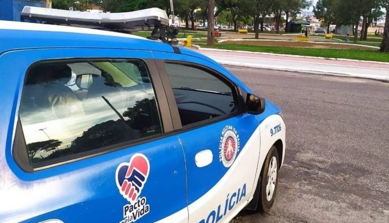 Suspeito de esfaquear mulher foi agredido por populares em Vitória da Conquista