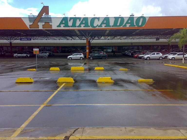 Atacadão foi condenado a pagar indenização de R$ 100 mil por vender produtos com agrotóxicos proibidos