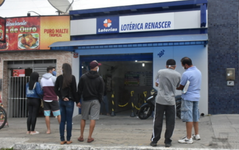 Mega-Sena premia apostadores de Porto Seguro, Vitória da Conquista e mais quatro municípios baianos neste sábado