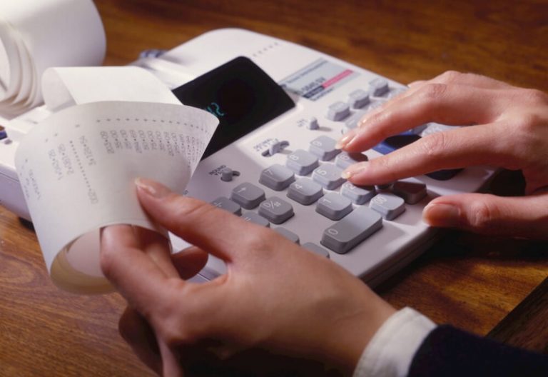 Governo anuncia medidas para regularizar dívidas de pequenas empresas
