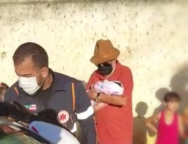 Equipe do Samu realizou parto dentro de carro em Vitória da Conquista, bebê nasceu com 4,5 quilos