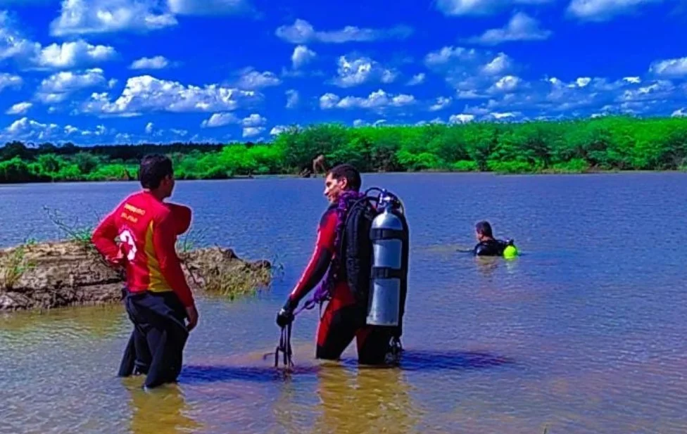 Bombeiros encontraram corpo de adolescente afogado em lagoa próxima a Guanambi