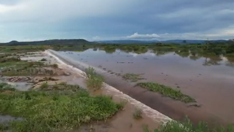 Volume da Barragem do Estreito, entre Urandi e Espinosa, saltou de 20% para 100% em dois meses