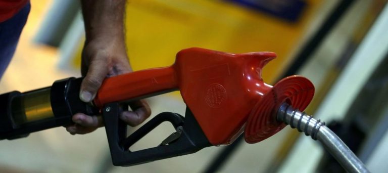 Governadores decidiram interromper congelamento do ICMS e combustíveis devem ficar ainda mais caros