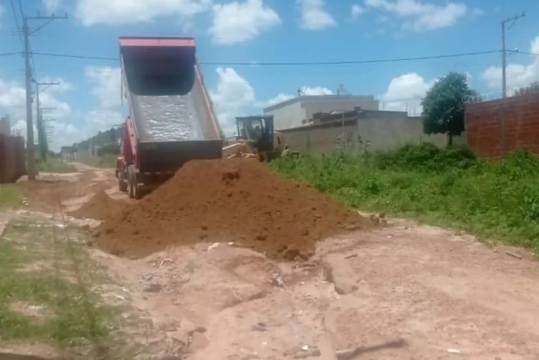 Prefeitura inicia operação tapa-buracos em Guanambi