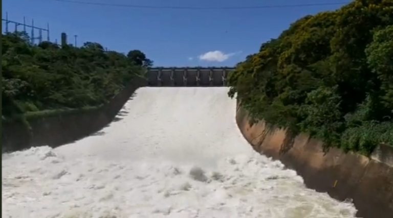 abertura comportas três marias