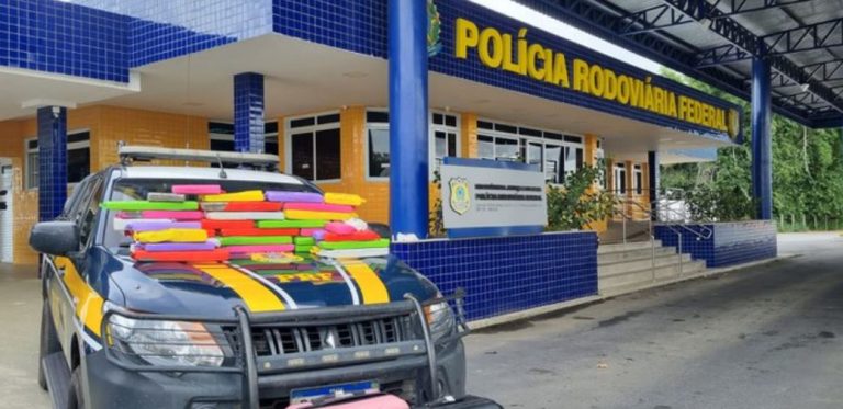 PRF prendeu passageiro de ônibus com 37 quilos de maconha em Vitória da Conquista