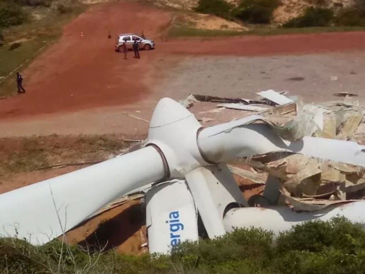 Torre eólica desabou no fim de semana no Litoral do Rio Grande do