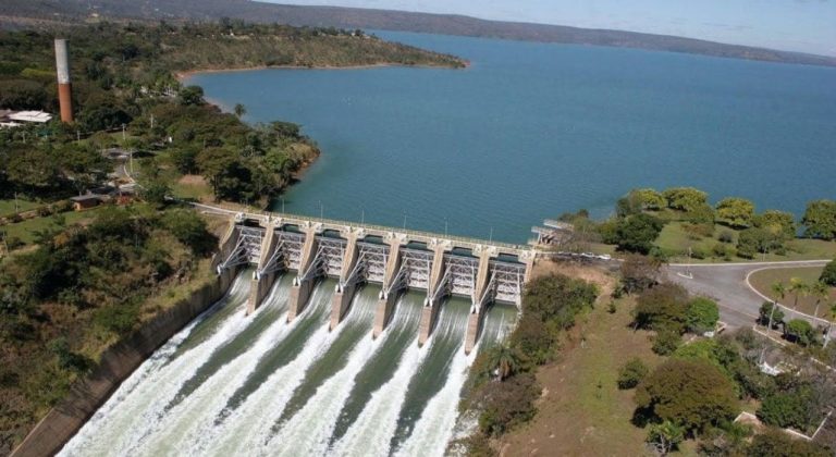 hidroeletrica de três Marias2