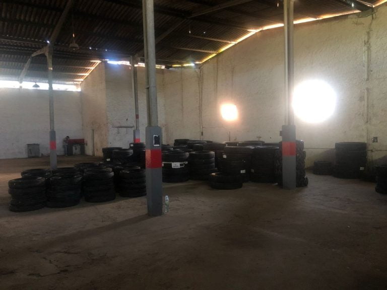 Suspeitos foram presos em operação que investiga roubo de pneus em Vitória da Conquista