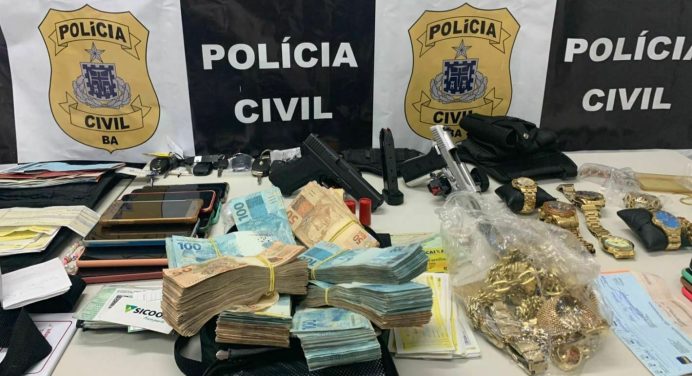 Quatro suspeitos de crimes foram presos em acampamento cigano na Bahia