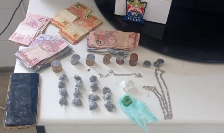 Jovem de 21 anos foi preso após tentar subornar policiais ao ser flagrado com drogas