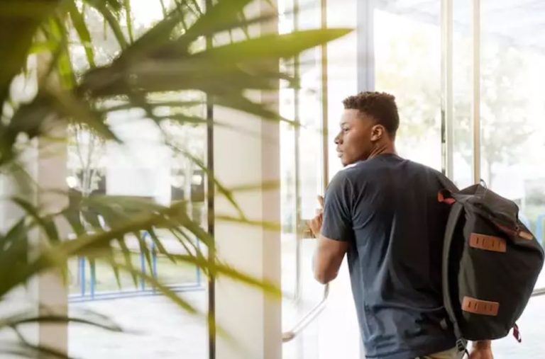 Edital de auxílio permanência de estudantes das universidades públicas estaduais foi lançado