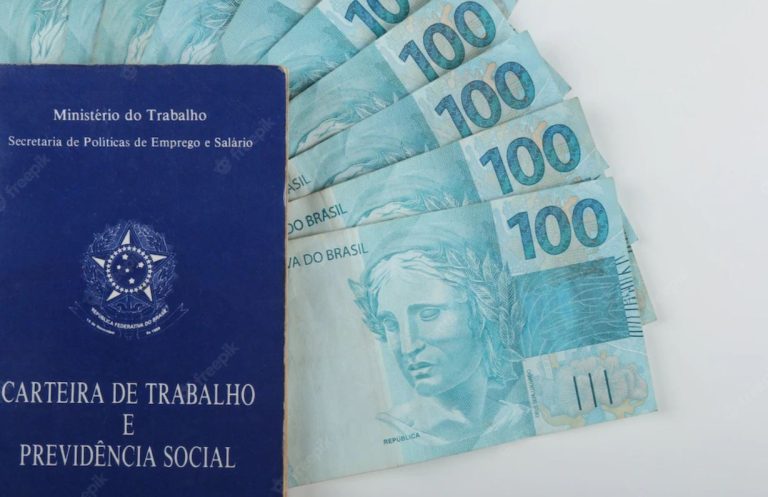 Mais de 300 vagas de emprego estão abertas em Barreiras, Jequié, Salvador, Vitória da Conquista e outras cidades