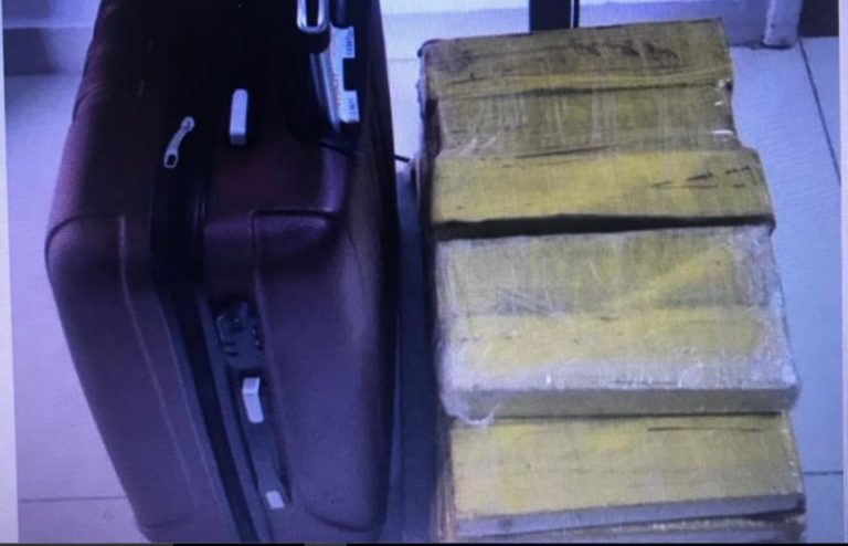 Passageira foi presa com 35kg de maconha em Vitória da Conquista