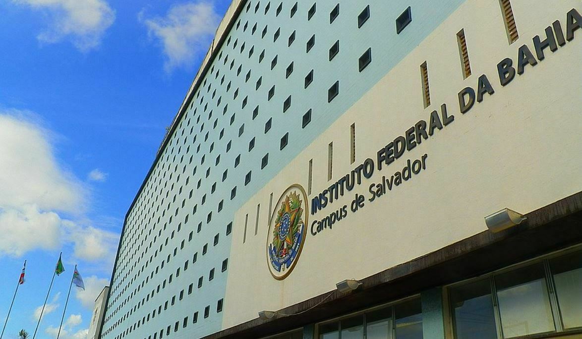 Concursos do IFBA -Foto mostra fachada do prédio do IFBA-Campus Salvador - Processo seletivo do IFBA