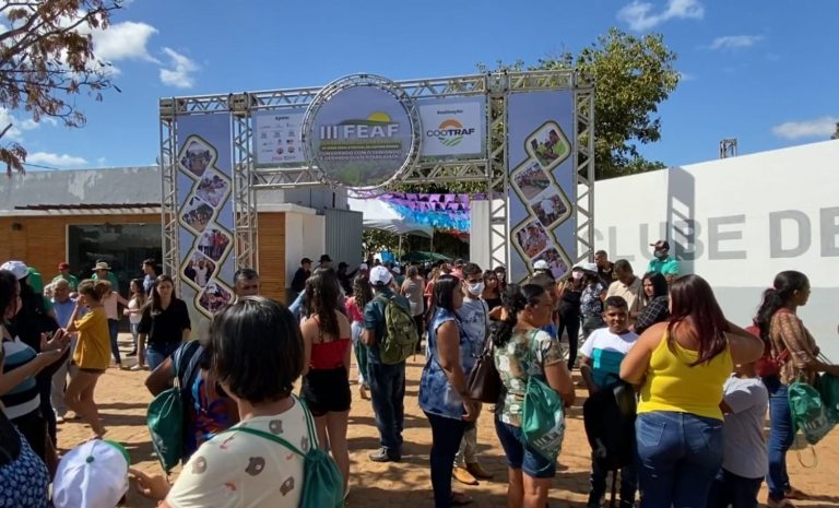 IF Baiano participou da Feira da Agricultura Familiar em Caculé