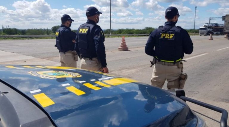 PRF veículo recuperado em Barreiras