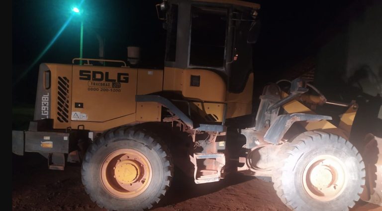 Trator caminhão roubados em igaporã